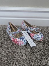 Size 6 Toddler Janie and Jack Egyptian Blue Floral Bow Flat with Buckle Shoes