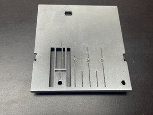 PFAFF Stichplatte 98-694820-00 für Nähmaschine PFAFF tipmatic 1171