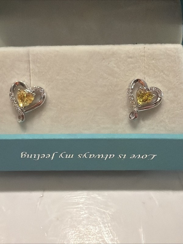 Zifeel  925 Citrine Heart Shape Earring