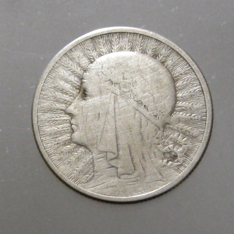 QUEEN JADWIGA OF POLAND SILVER 2 ZLOTYS_____Canonized as Saint_____WARSAW 1933