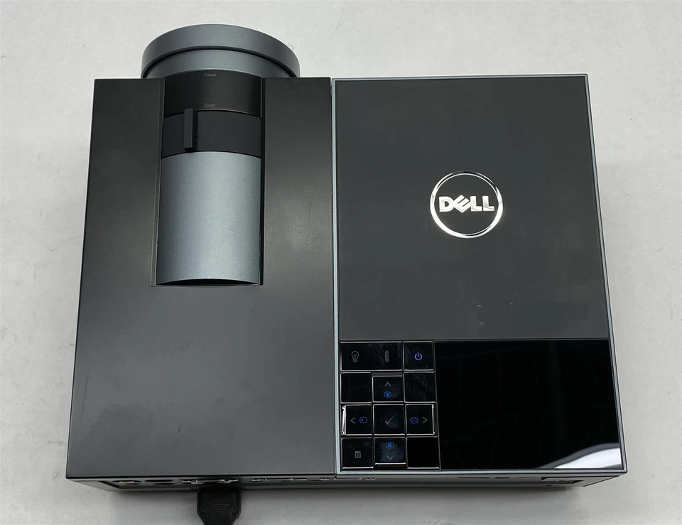 Dell 4220 XGA 1024x768 DLP Projector 4100-Lumens *Operating Hour 349hr w/ Remote - Image 3 of 4