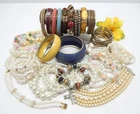 VINTAGE TO NOW FASHION/COSTUME JEWELRY BRACELET LOT, ASSORTED TYPES & MATERIALS