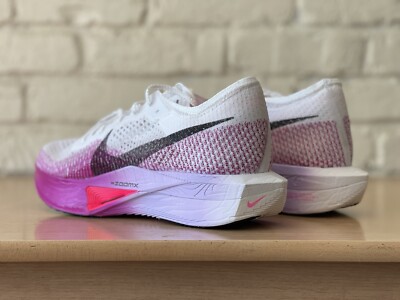 新品 W ZOOMX VAPORFLY NEXT% 3 白紫 24cm 新品 W ZOOMX VAPORFLY NEXT% 3 白紫 24cm Nike ZoomX Vaporfly 3 Next