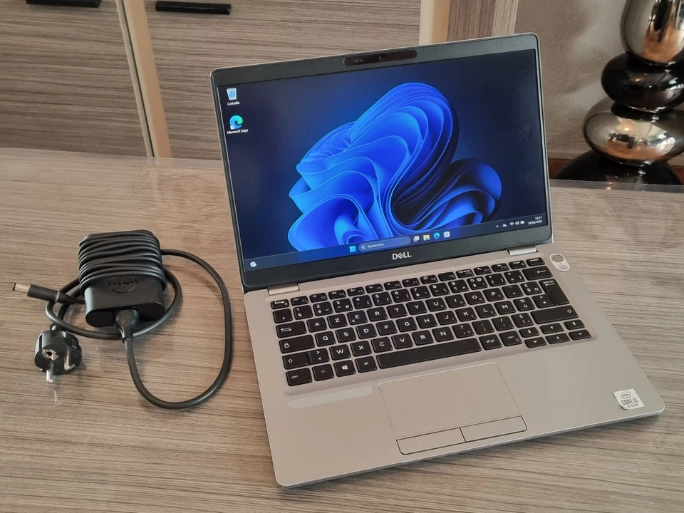 Dell Latitude 5310 · i5-10210U · 16GB · 256GB, photo 1 sur 5
