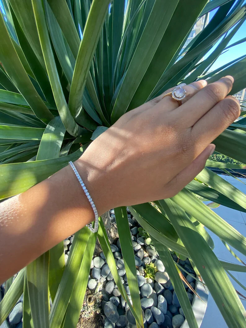 Brazalete de tenis de regalo nupcial para mujer de diamantes cultivados en laboratorio redondo de 3,2 quilates de oro blanco de 14 k
