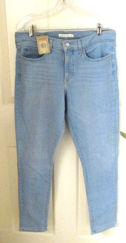 NWT LEVI'S 311 SHAPING SKINNY STRETCH JEANS LIGHT WASH SIZE 14 SHORT ~ 32x30