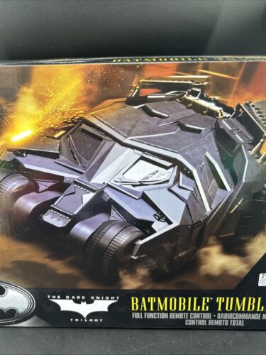 DC Comics The Dark Knight Trilogy Batmobile Tumbler RC Car Batman - Picture 6 of 6