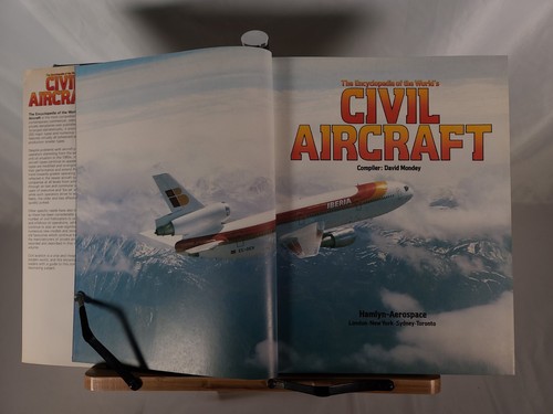 Encyclopedia of the World's Civil Aircraft Hardcover Book David Mondey - Picture 5 of 6