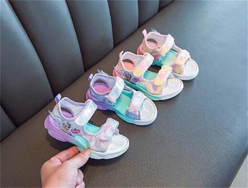 Mädchen Elsa Prinzessin Glow Schuhe LED Leuchtende Kinder Sommer Strand Sandalen - Bild 5 von 19