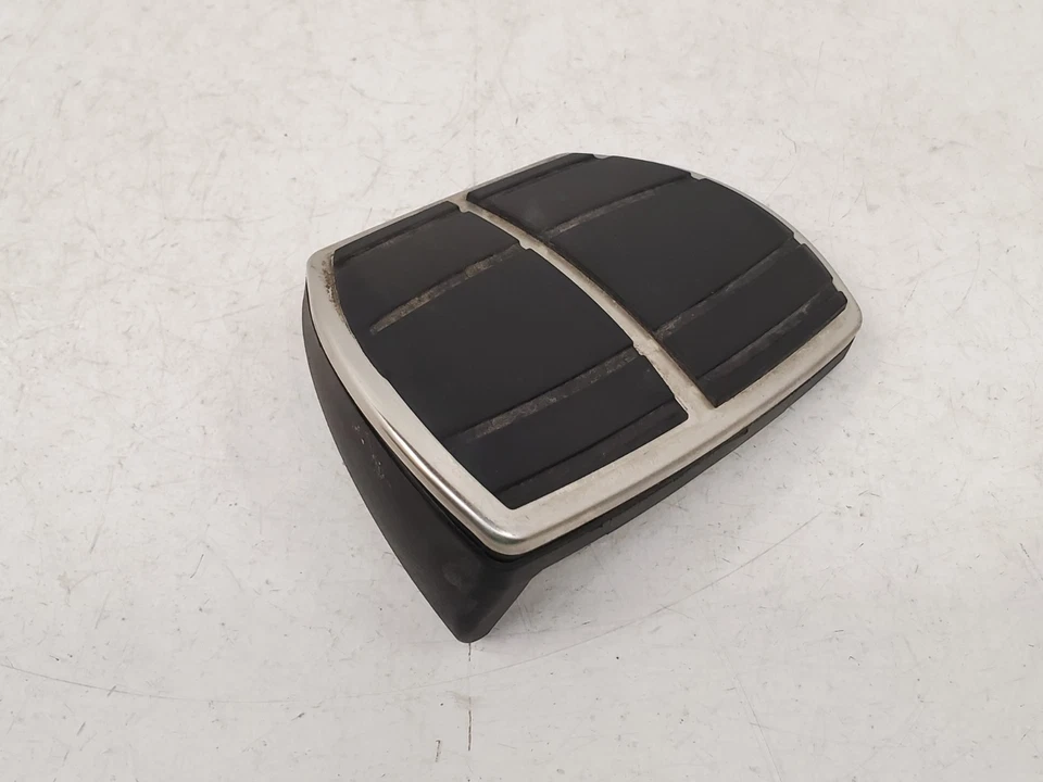 ✅ 11-13 OEM BMW E92 E93 328 335 335is Pedal de freno Recorte Cubierta Pastilla Foto 4 de 4