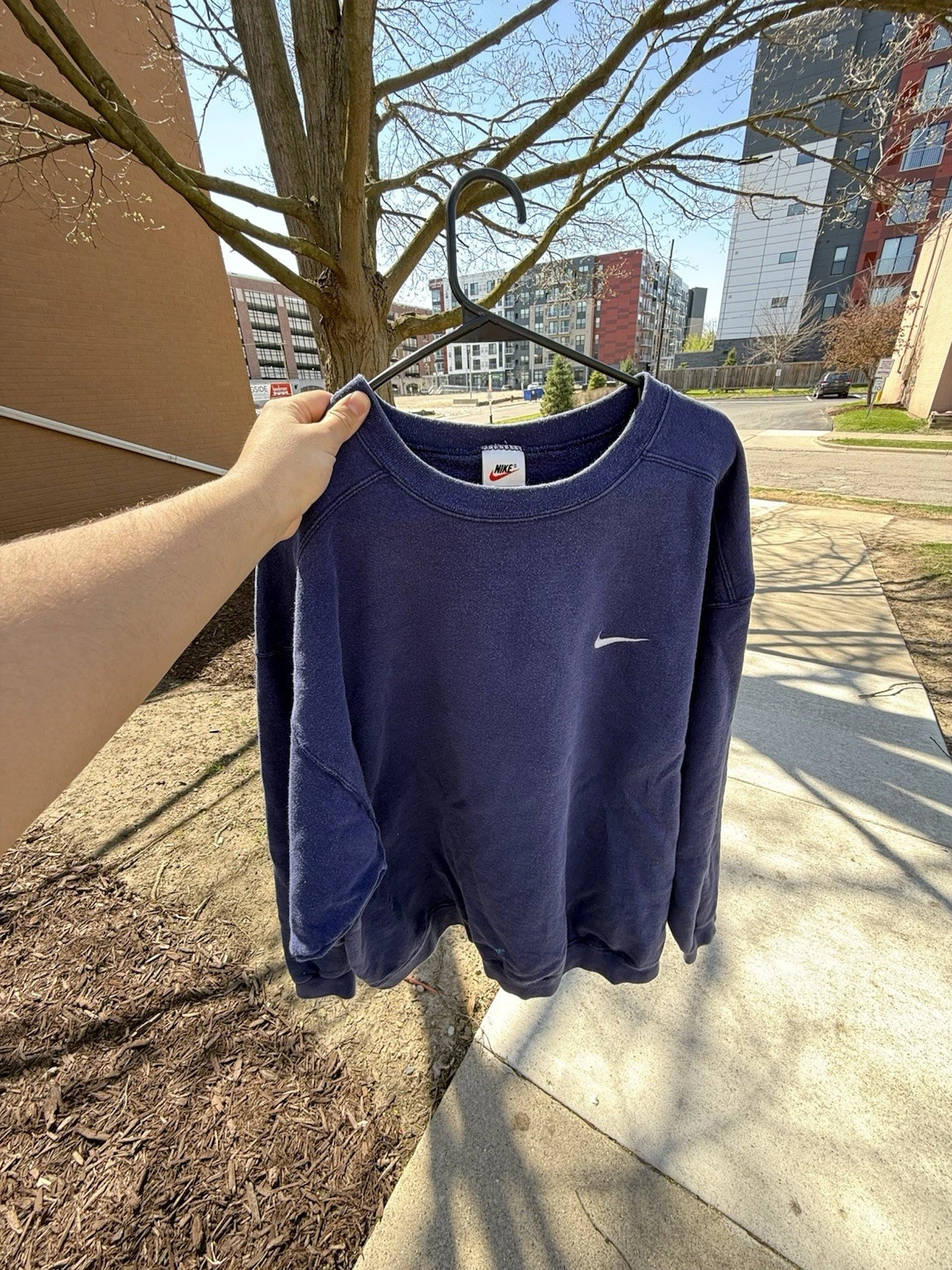 Picture 1 of 5