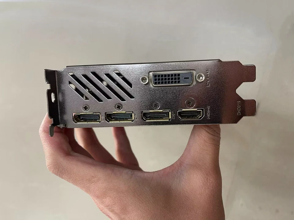 GIGABYTE AMD Radeon RX590 GME 8GB GDDR5 PCI-E Graphics Video Card DP DVI HDMI - Image 4 of 4