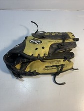 Children  s Rawlings PL195CB 9 1/2 inch Baseball Glove. For right-handed thrower