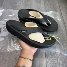 OOFOS OOriginal Flip Flop Men’s 7 / Women 9 Sandals Comfort Recovery Shoes Black