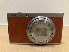 Fujifilm XF1 X Series Compact Digital Camera 12.0MP Brown with battery