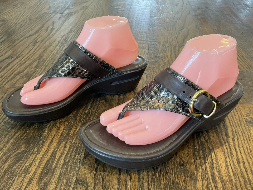 Босоножки Cole Haan D33298 коричневые на танкетке стринги мягкие анималистический принт женские размер США 9B - Изображение 4 из 4