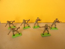 VTG BRITAINS LTD WWII SOLDIERS 1971 - LOT OF 6