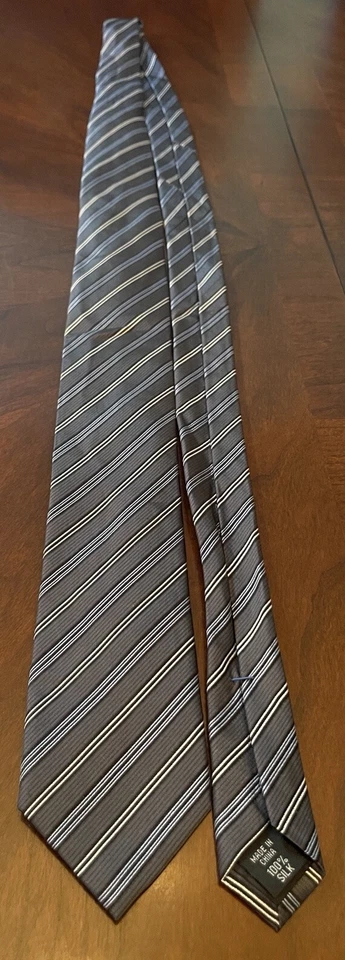 Corbata de cuello Kenneth Cole Reaction 100 % seda para hombre hecha en China Foto 3 de 4