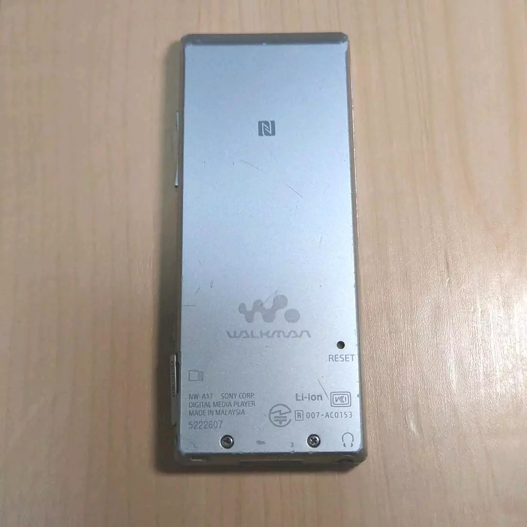 Sony NW-A17 Walkman Digital Media Player High-Res Bluetooth Japanese only