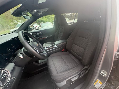 2025 Chevrolet Equinox FWD LT - Picture 31 of 37