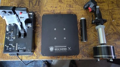 Thrustmaster Hotas Warthog Flugsimulator-Joystick - Schwarz (2960720)
