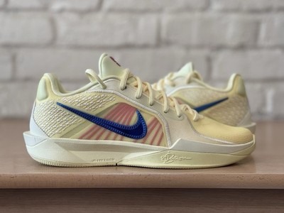 Nike Sabrina 2 Trust Your Game Yellow Basketball Women Size 8