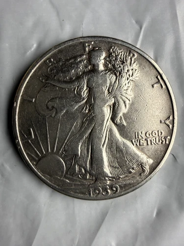 1939 50C Walking Liberty Half Dollar Very Fine Brilliant Lust Clear Outlines