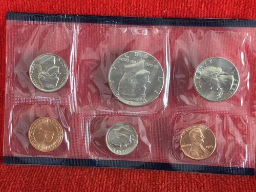 1985 Clad US Proof Coin Set Original Packaging with Uncirculated Coin Set - Picture 11 of 14
