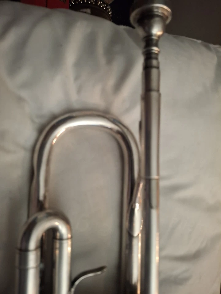 Trompeta King Super 20 ¡BARATA!!!! Foto 4 de 4