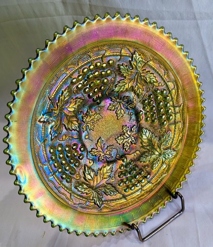 northwood Grapes And Cable GREEN STIPLED Plate carnival glass - Picture 7 of 8