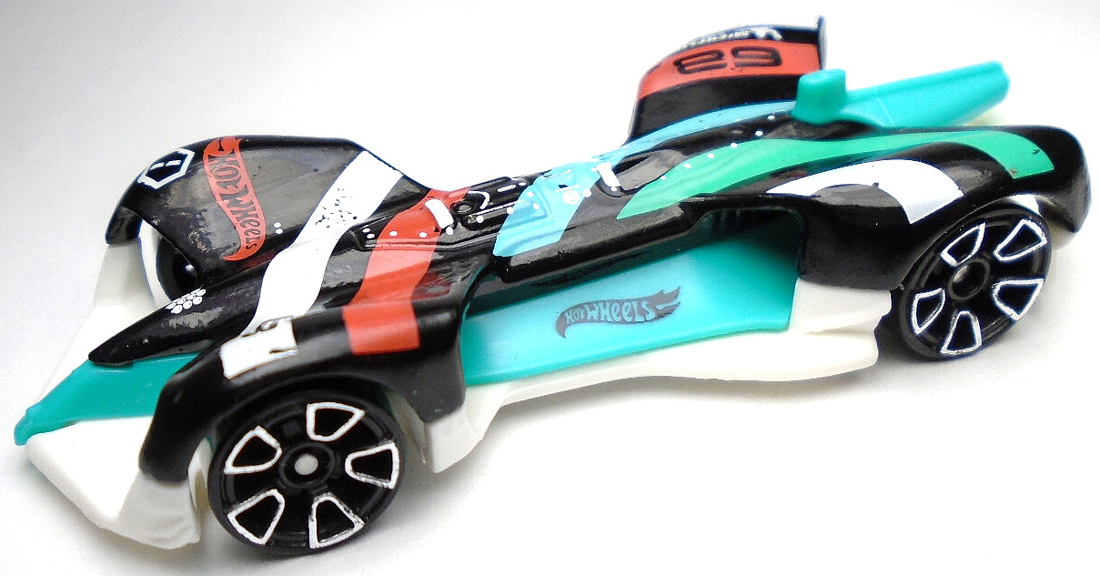 2021 HOT WHEELS ROBORACE ROBOCAR #68 BLACK 2 7/8" DIECAST CAR W WHITE BLUE & RED