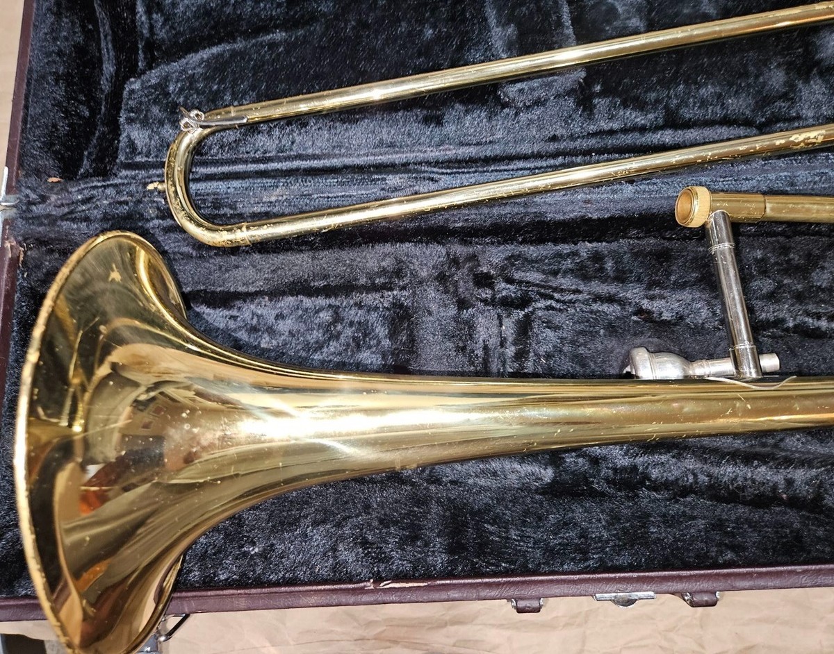 Yamaha YSL-354 Trombone - w/ Case & Yamaha Mouthpiece for sale