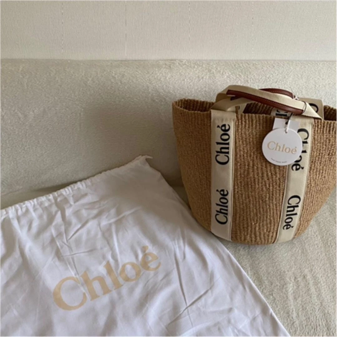 Chloe Woody Large Basket Bag Bag size A4 size can be stored from