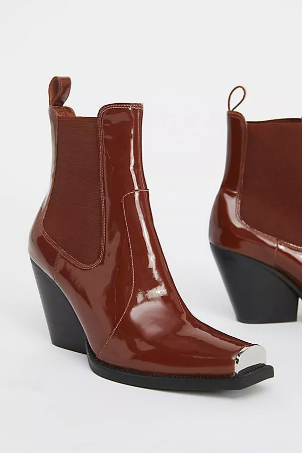 Surrey chelsea boot sales jeffrey campbell