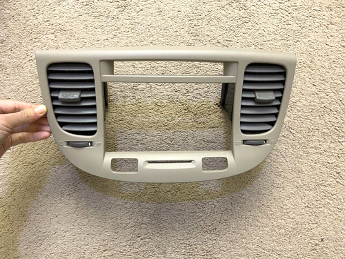2006 - 2011 Kia Rio Center Dash AC Air Vents Vent Radio Trim Bezel Beige Tan OEM