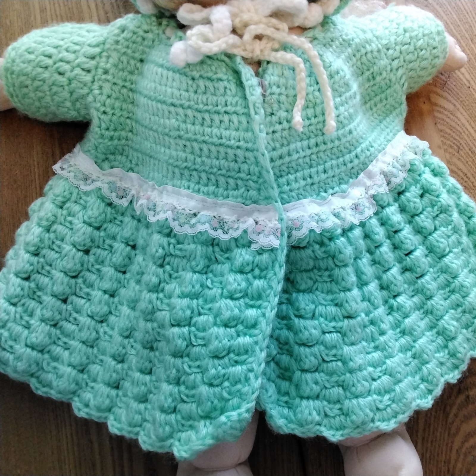 PONY Cappotto e cofano vintage fatto a mano all'uncinetto toppa cavolo bambola con apertura coda di cavallo