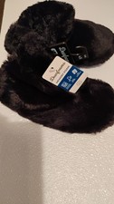 Dearfoams Kate Black Furry Over ankle Boot Slippers Girls Size 4-5