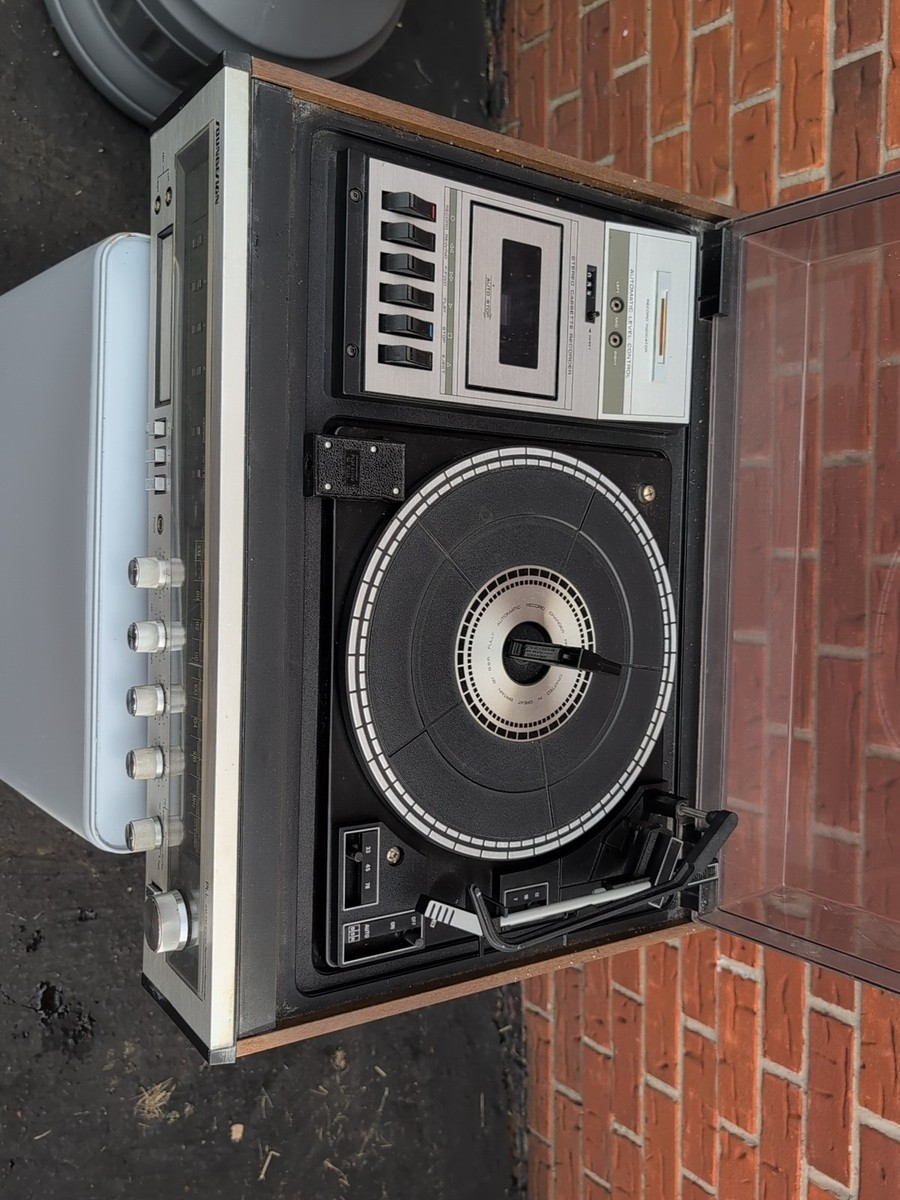 Soundesign 6917 69d AM/FM Stereo Receiver Record Player 8 Track