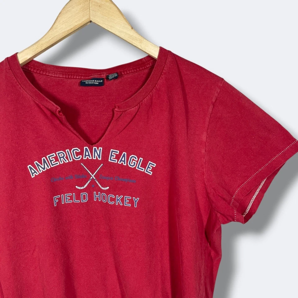 Camiseta gráfica Y2K American Eagle Outfitters S/s para mujer XL roja hockey sobre césped Foto 2 de 4