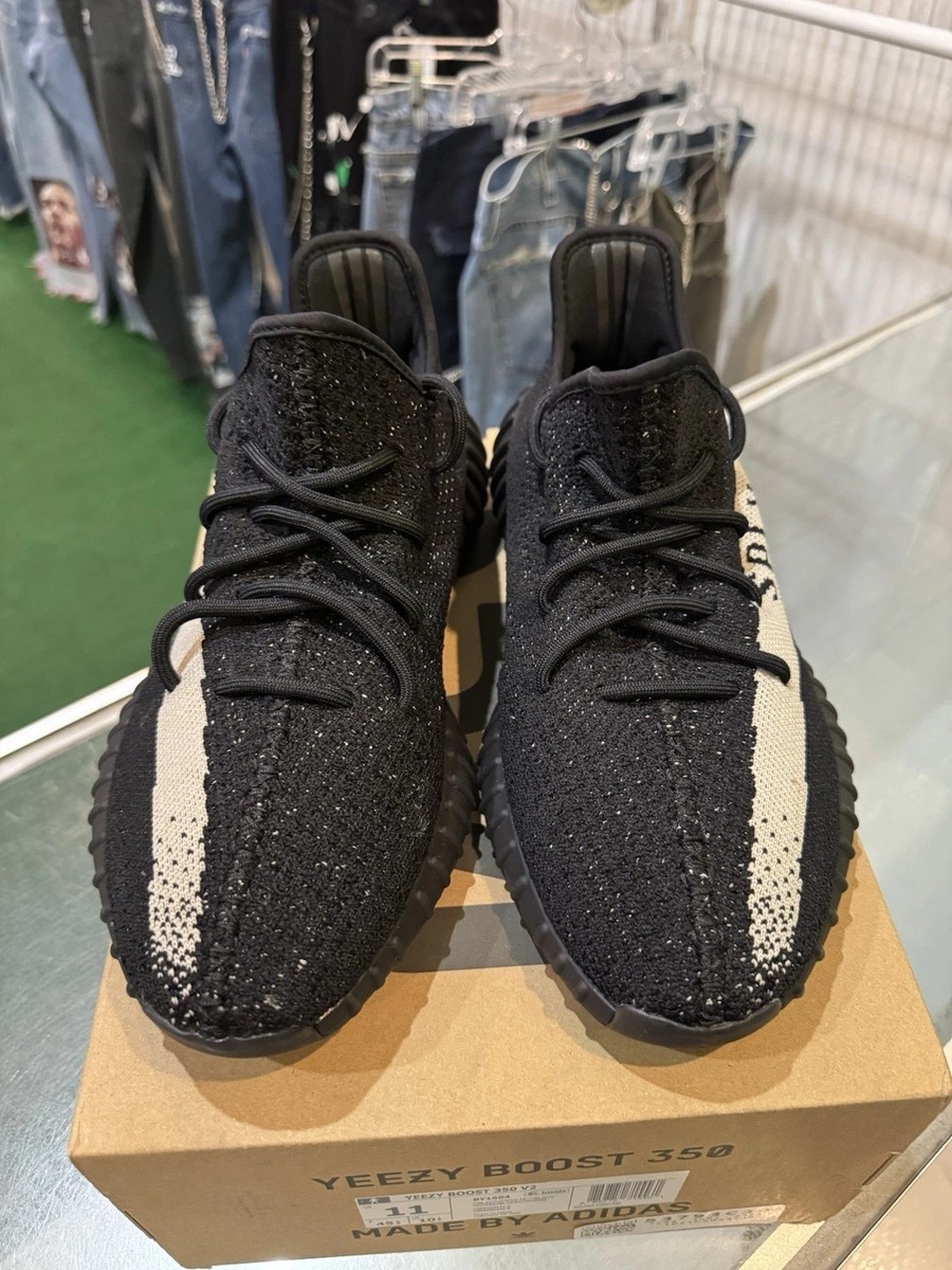 靴 adidas YEEZY BOOST 350 V2 Oreo adidas YEEZY BOOST 350 V2 