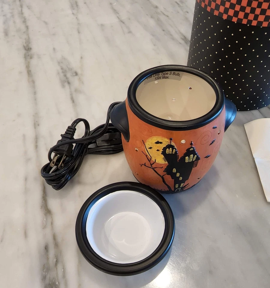 Lang Wax Warmer Fall Decor Scented Essential Oil Melt Fragrance Oil 4"x5" - Image 2 of 4