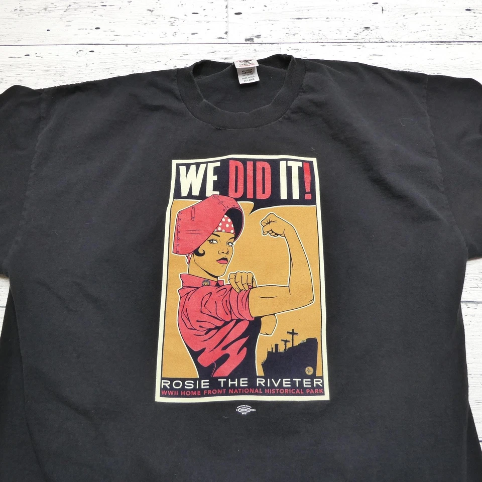 Camisa Rosie The Riveter Para Hombres 2XL Negra Gráfica Lo Hicimos Hecha en EE. UU. Parque de la Segunda Guerra Mundial Foto 2 de 4
