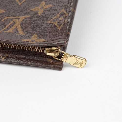 Louis Vuitton Pochette Toilette 26 M47542 144582578 - Bild 9 von 15
