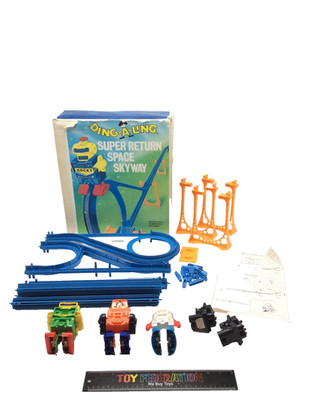 Vtg Topper Toys Ding-A-Ling SUPER RETURN SPACE SKYWAY SET W/ BOTS & Power Packs