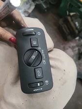 VOLVO V40 HEADLIGHT BOOT RELEASE CONTROL SWITCH 2015 30739425