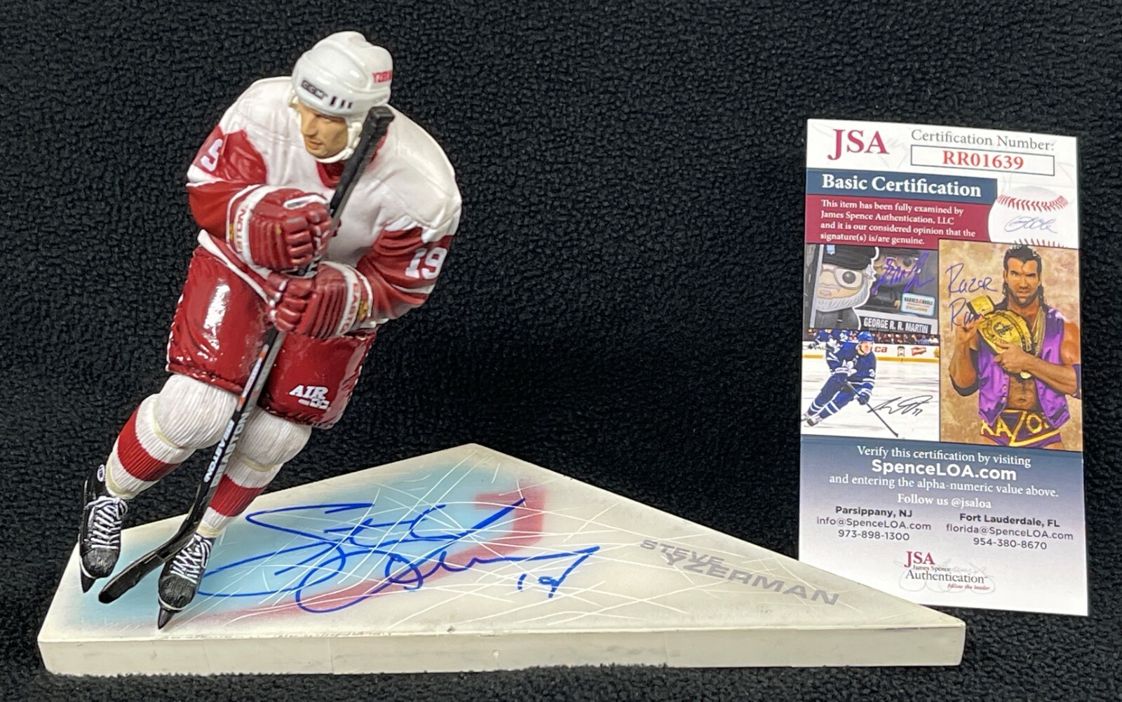 Steve Yzerman Autographed Hockey Memorabilia & NHL Merchandise