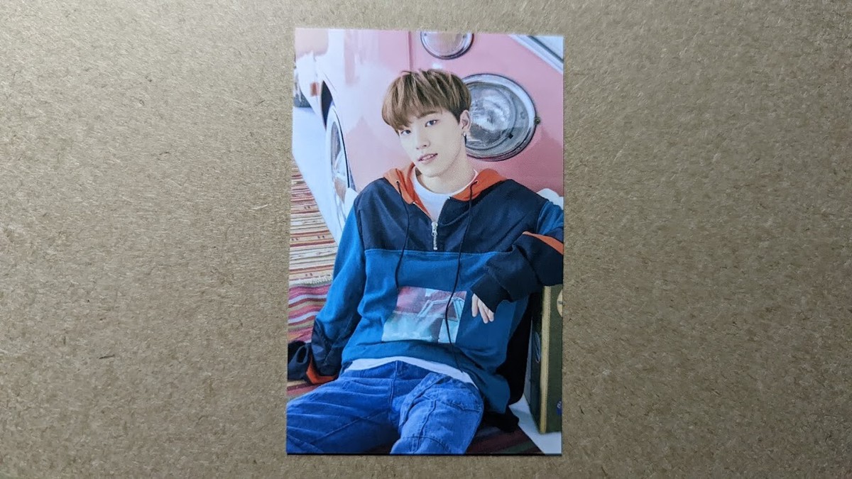 SEVENTEEN CARAT LAND 2019 Official Trading Photocard - Jeonghan