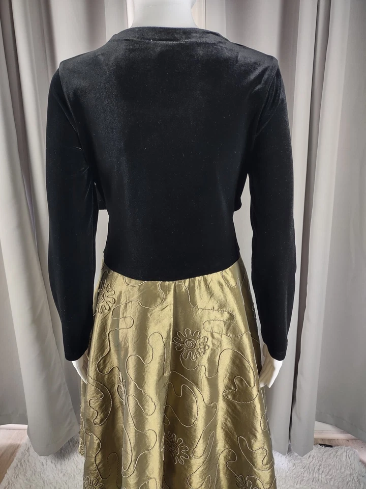 Amy's Closet Young Adult Black Gold Velvet Top, Faux Sweater Satin Dress Size 16 - Image 4 of 4