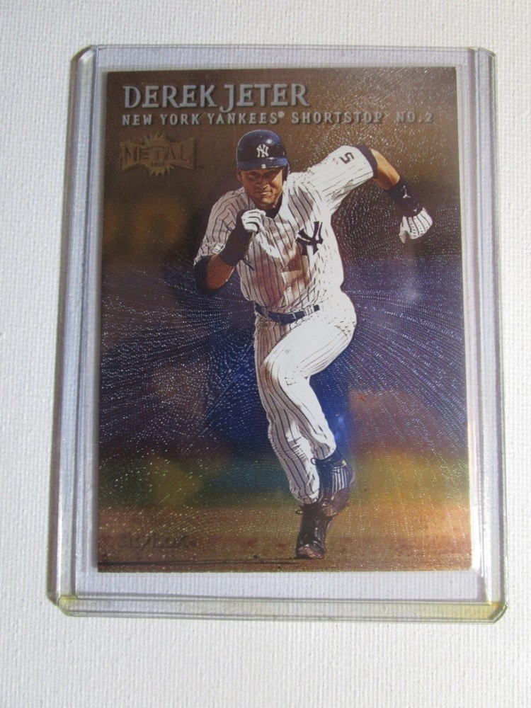 2000 Skybox Metal Derek Jeter #2 New York Yankees
