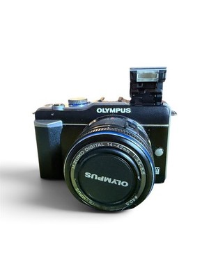 Olympus PEN E-PL1 Digital Camera - Black w/ Olympus ED 14-42mm Lens